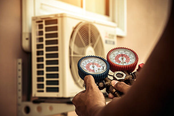 Professional Hvac technician working in Breckenridge, MN